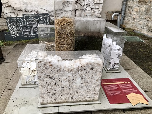 Andi Arnovitz, Reliquaries, site-specific installation, Jewish Museum Erfurt, 2021-2023